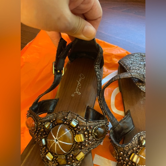 Qupid Thong Sandals Beach Detail US6 - Picture 5 of 7